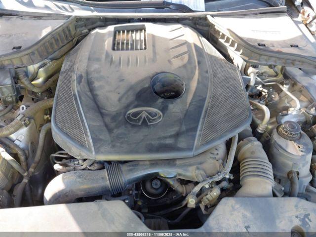 INFINITI Q60 2.0t Image 7