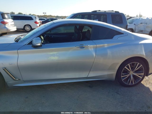 INFINITI Q60 2.0t Image 14