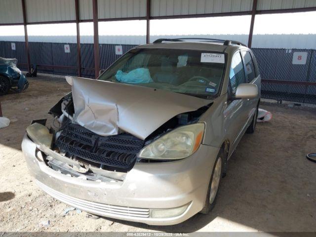 Toyota Sienna Xle Image 3