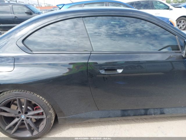 BMW 2 Series I Image 11