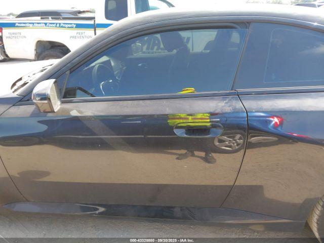 BMW 2 Series I Image 13