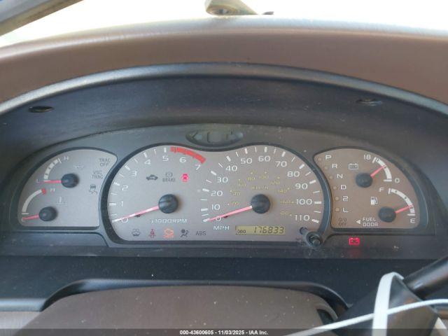 Toyota Sequoia Sr5 V8 Image 6