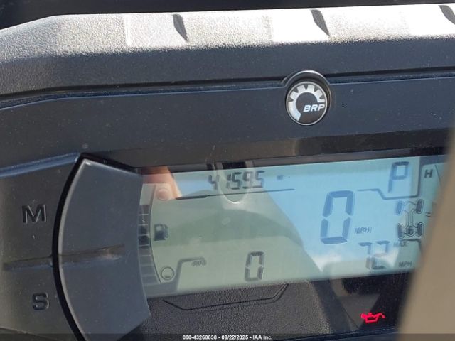 Can-Am Defender Max Image 7