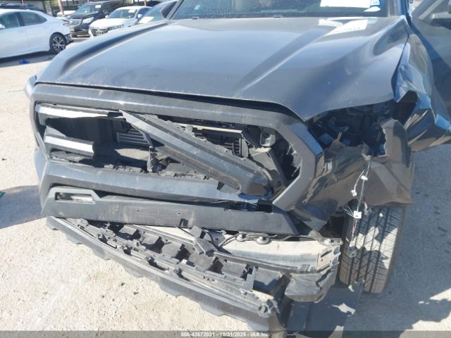 Toyota Tacoma Sr5 Image 8