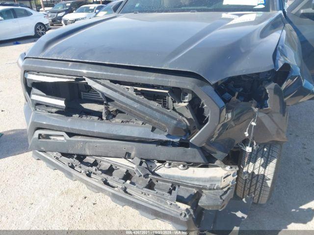 Toyota Tacoma Sr5 Image 8