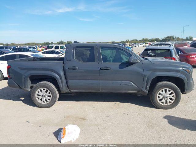 Toyota Tacoma Sr5 Image 14
