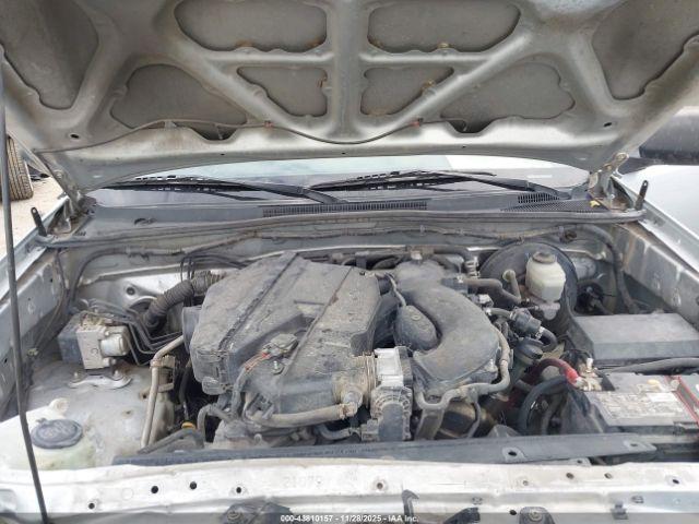 Toyota Tacoma Prerunner V6 Image 9