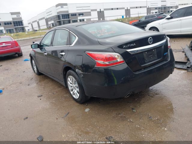 Nissan Altima Image 4