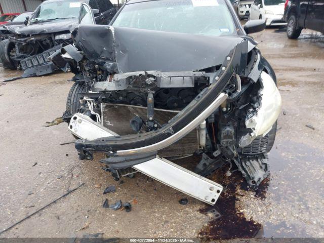 Nissan Altima Image 3