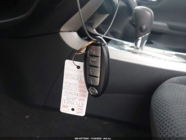 Nissan Altima Image 7