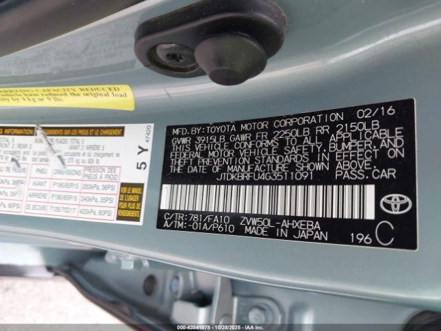 Toyota Prius Two Image 7