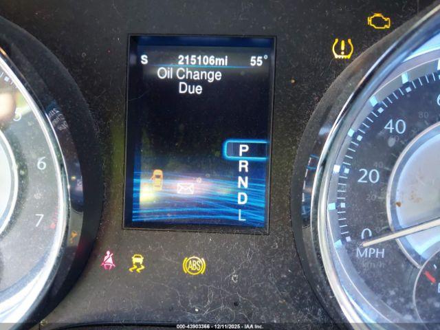 Chrysler 300 Image 7