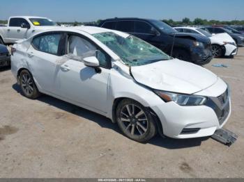  Salvage Nissan Versa