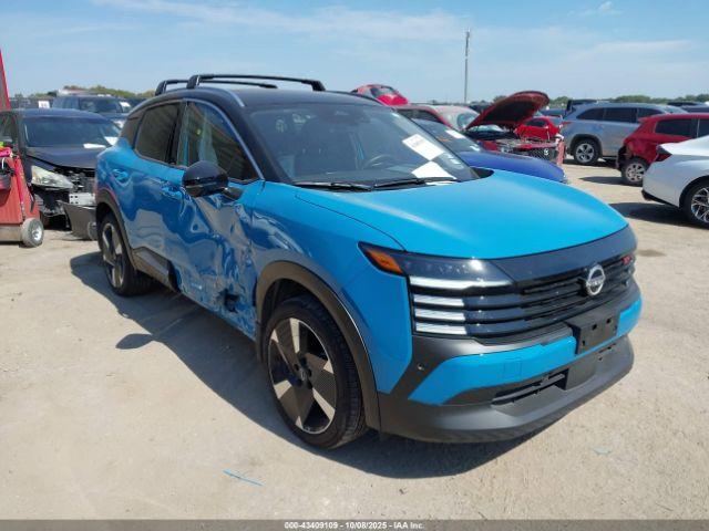  Salvage Nissan Kicks