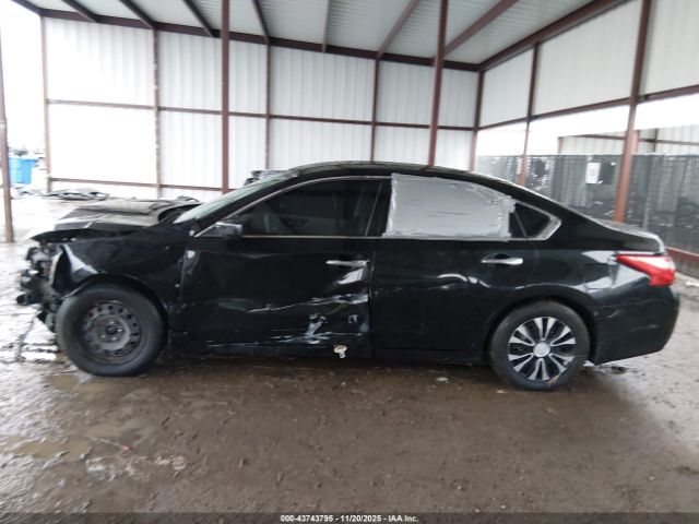 Nissan Altima 2.5 S Image 11