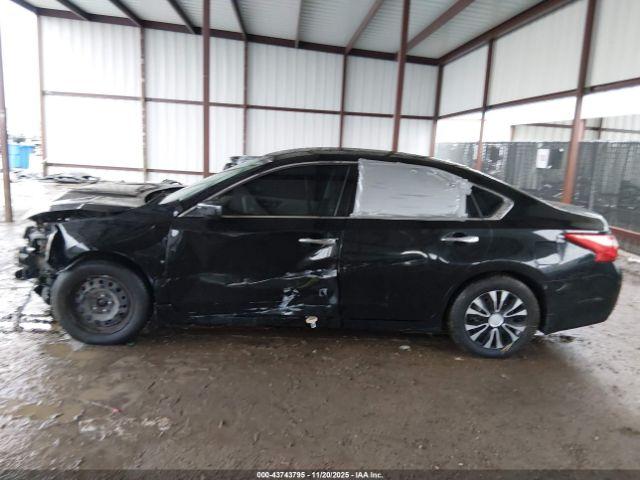 Nissan Altima 2.5 S Image 11