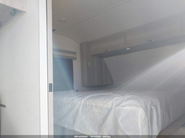 Forest River Wildwood Image 6