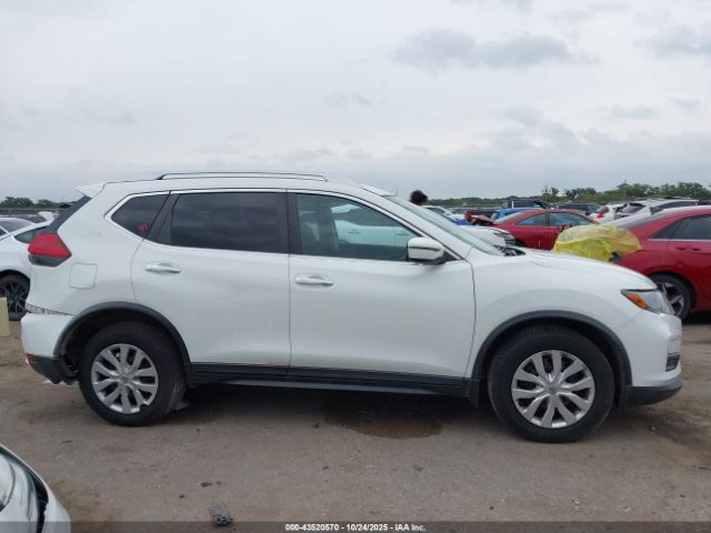 Nissan Rogue S Image 7