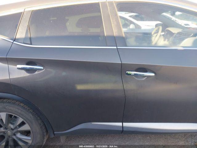 Nissan Murano Sl Image 16