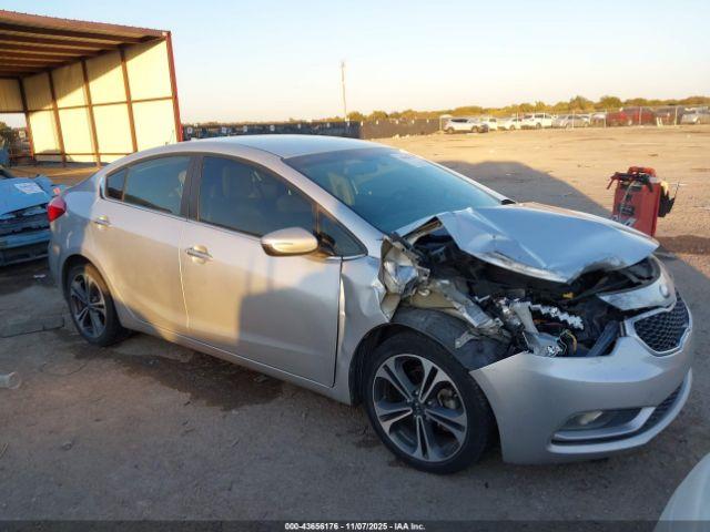  Salvage Kia Forte