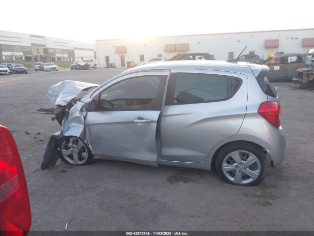 Chevrolet Spark Ls Cvt Image 11