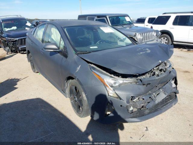  Salvage Toyota Prius