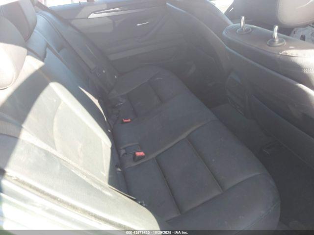 BMW 5 Series Image 14