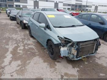  Salvage Toyota Prius