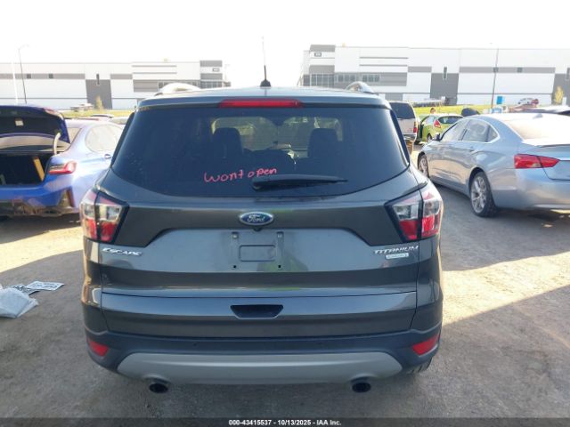 Ford Escape Titanium Image 9