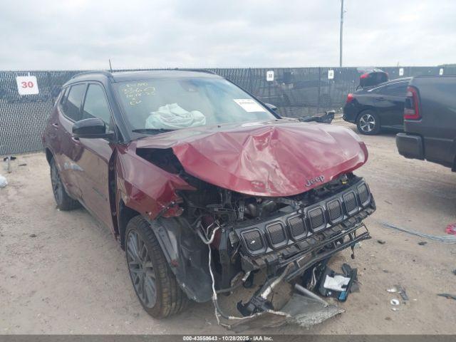  Salvage Jeep Compass