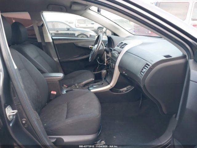 Toyota Corolla S Image 12