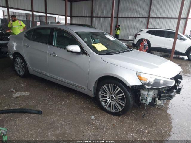  Salvage Kia Cadenza