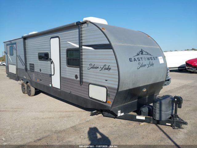  Salvage Forest River Silver Lakes 31k3s