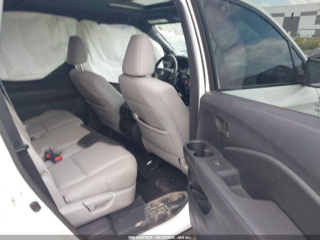 Honda Passport Awd Ex-l Image 9