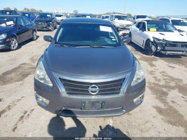 Nissan Altima 2.5 Sv Image 13