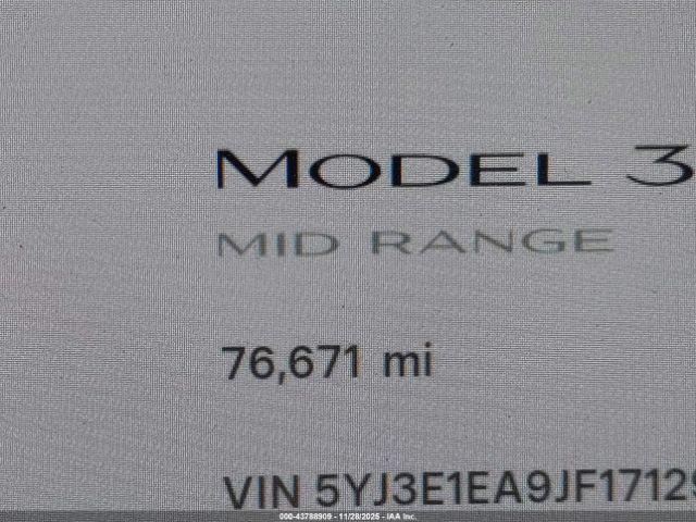 Tesla Model 3 Image 6