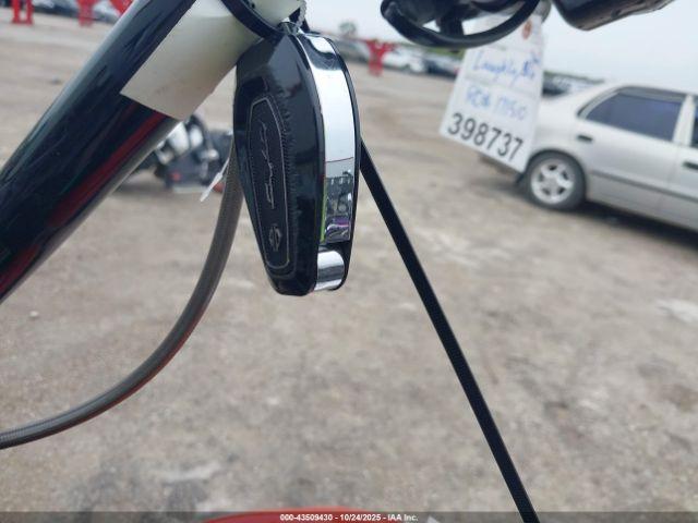 Harley-Davidson Fltrxse Image 8