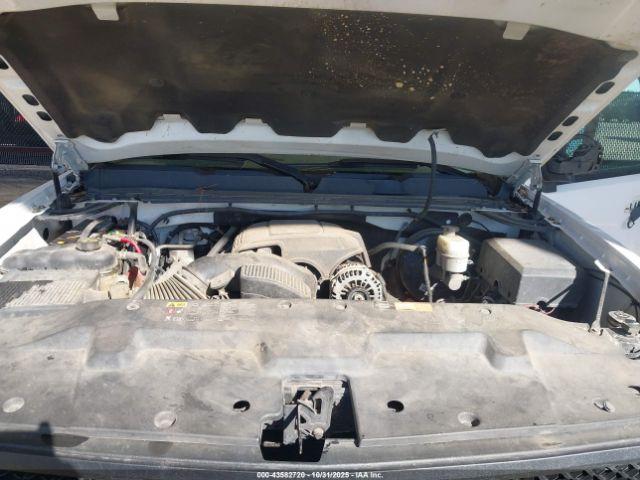 Chevrolet Silverado 1500 Work Truck Image 4