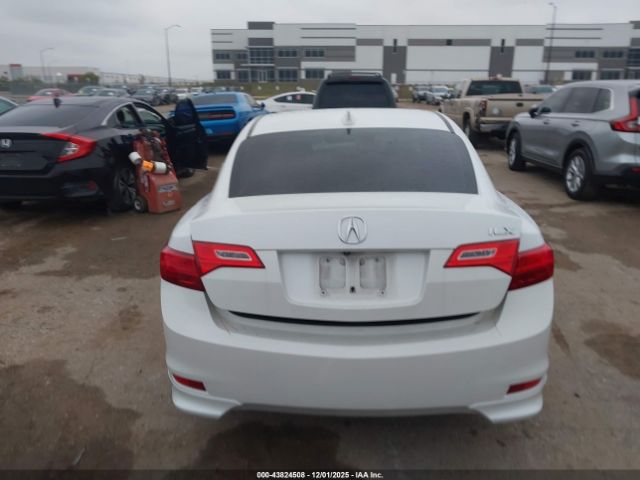 Acura ILX 2.4l Image 14