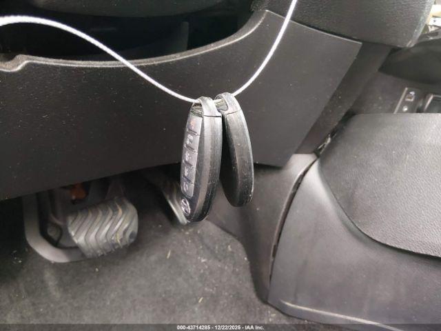 Nissan Rogue Sv Image 9