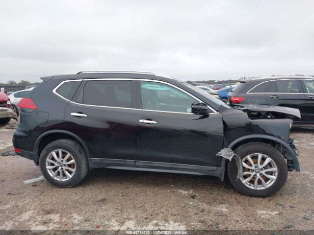 Nissan Rogue Sv Image 17