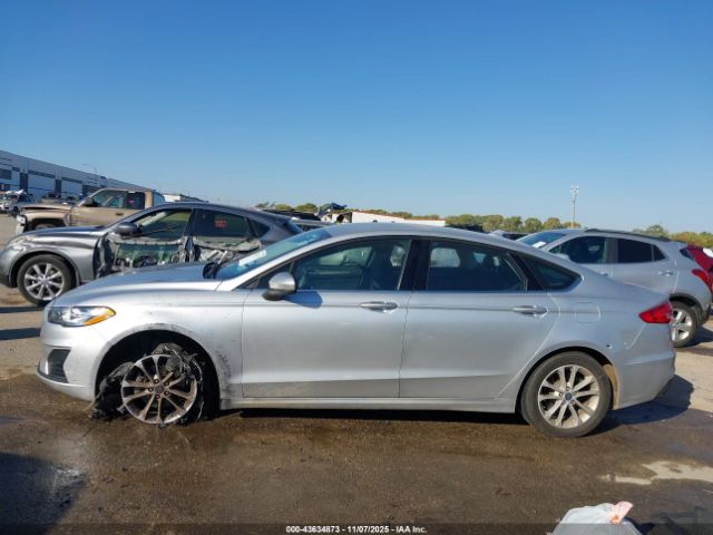 Ford Fusion Se Image 11