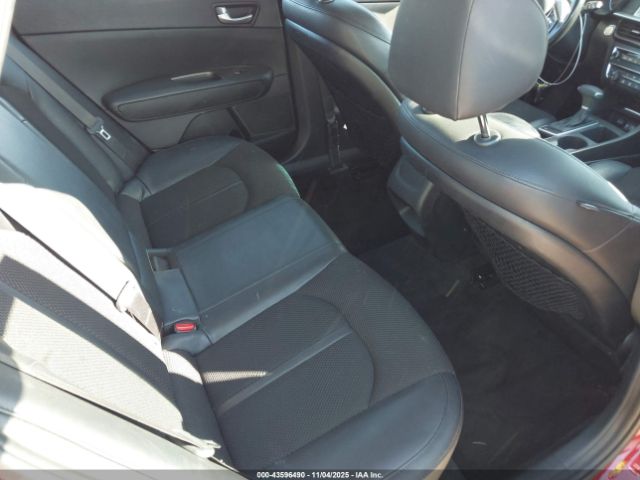 Kia Optima S Image 10