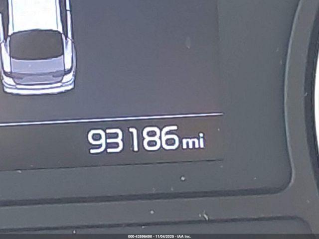 Kia Optima S Image 16