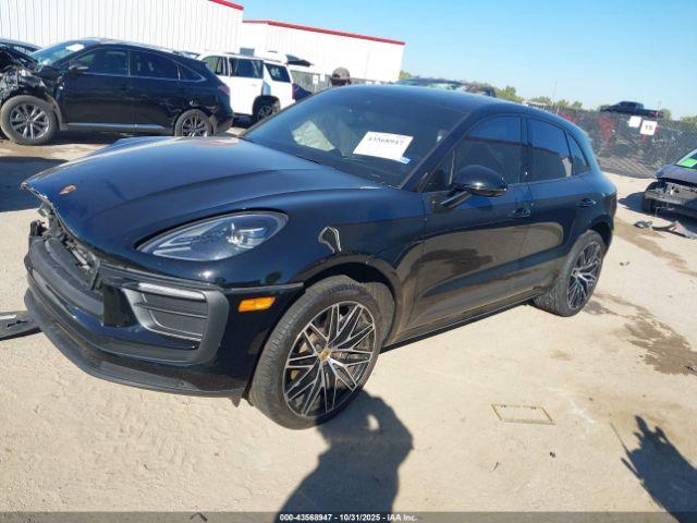 Porsche Macan T Image 6