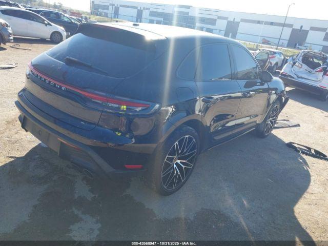 Porsche Macan T Image 12