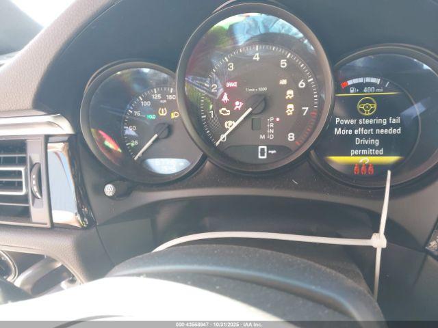 Porsche Macan T Image 13