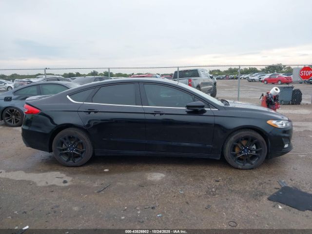 Ford Fusion Se Image 15