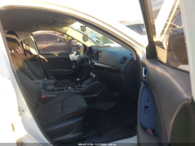 Mazda Cx Sport Image 2