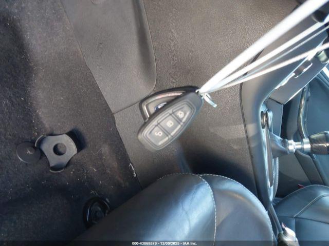 Ford Focus St Image 14